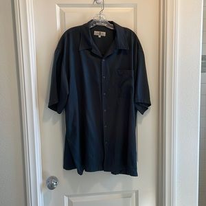 Eighty Eight dark green short sleeve button shirt size XL